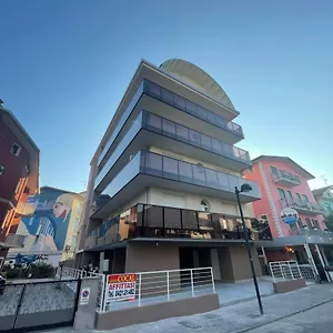 https://new-penthouse-con-terrazze-vista-mare.hotelinveneto.com